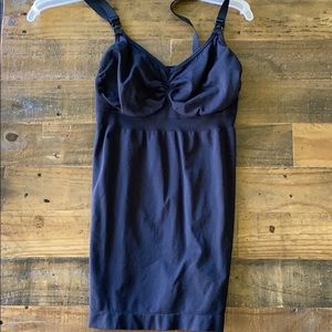 Bravado nursing tank top size M, black